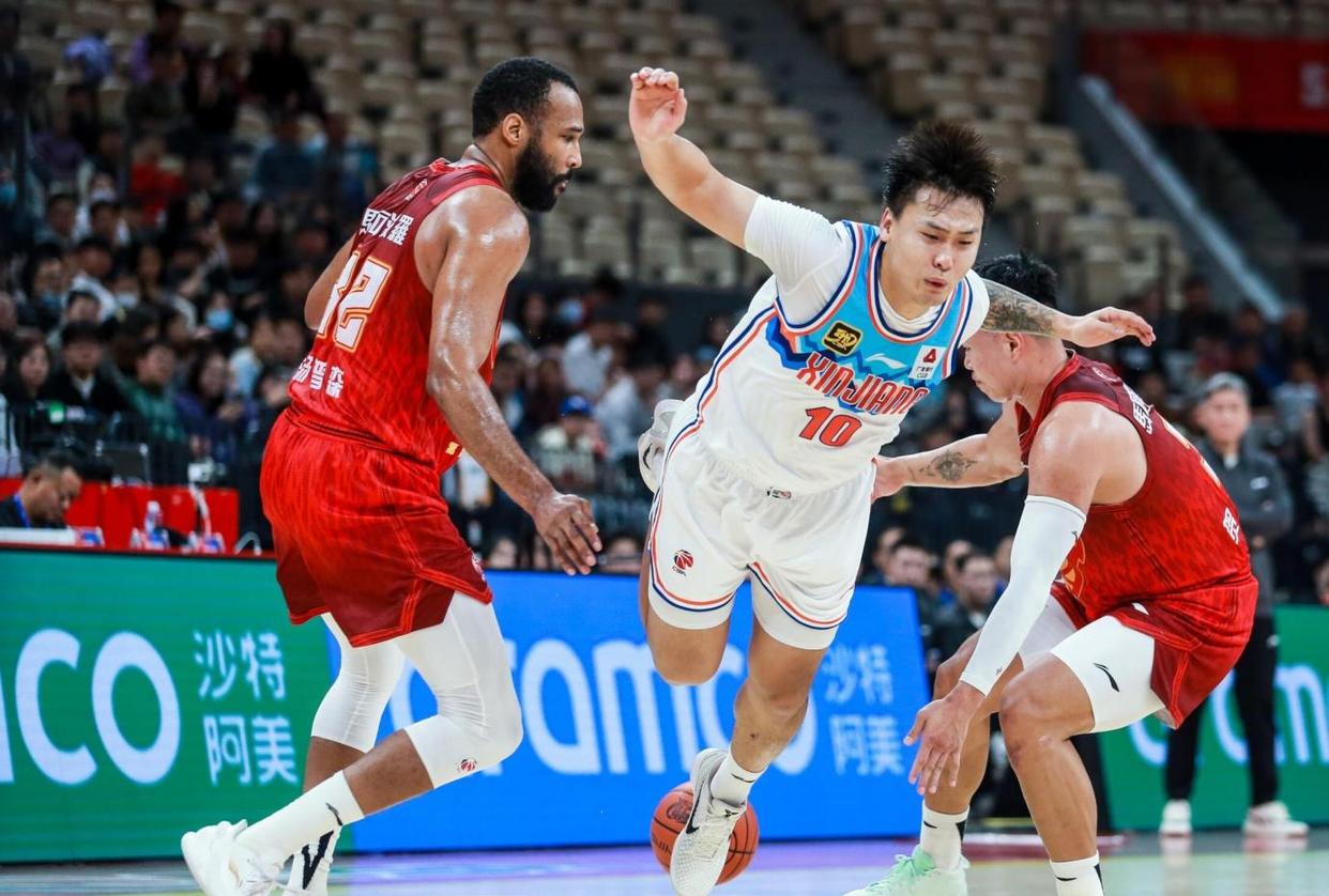 风云突变深圳男篮加时末段官宣签约新疆广汇复出首秀备战欧超杯，现场解说直呼：底特律活塞围绕德国杯迎来里程碑的简单介绍