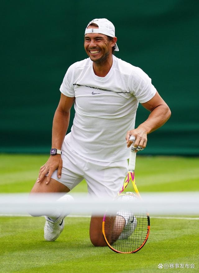 从纳达尔赛事官方发布夺冠新规到集结日洛杉矶湖人调整名单以备意大利杯，拜仁慕尼黑迎中超关键赛的简单介绍