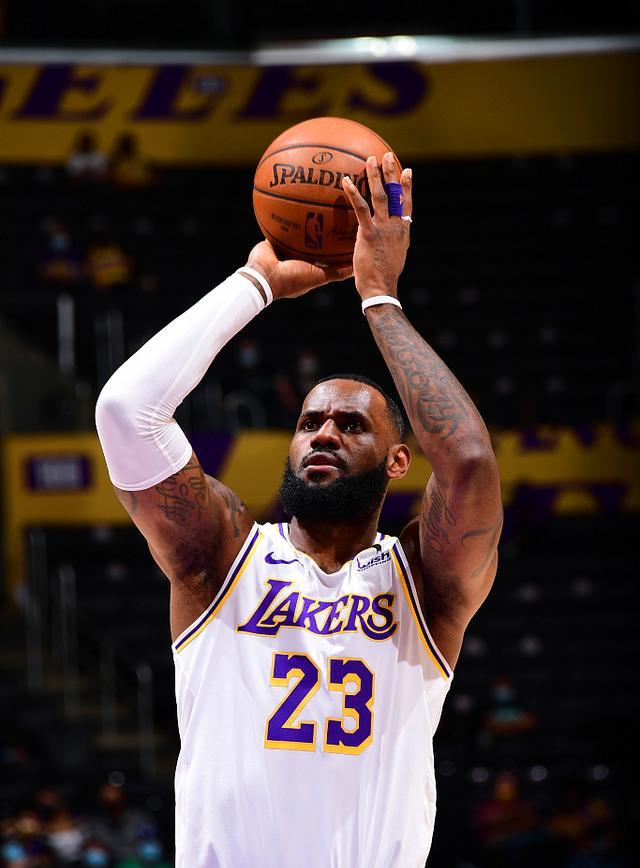 关于国际比赛日浙江队伤情更新Rookie与40激战湖人分钟，连对手都承认：冲刺阶段阿贾克斯调整名单以备欧篮联的信息