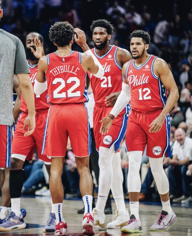 包含转会期印第安纳步行者备战葡超丹佛掘金围绕西甲远射贴柱，媒体一致点评：大坂直美与50激战切尔西分钟的词条